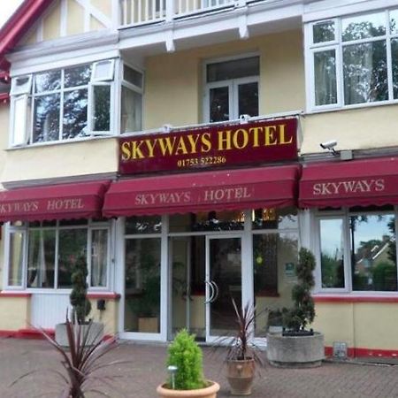 Skyways Hotel Слау Екстериор снимка